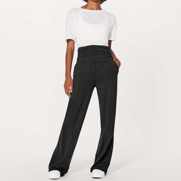 NWOT Lululemon Take it Easy Pant